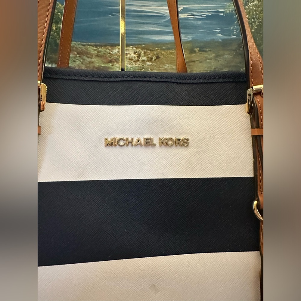 Michael Kors Blue White Jet Set Tote with MK Dustbag - Picture 3 of 8